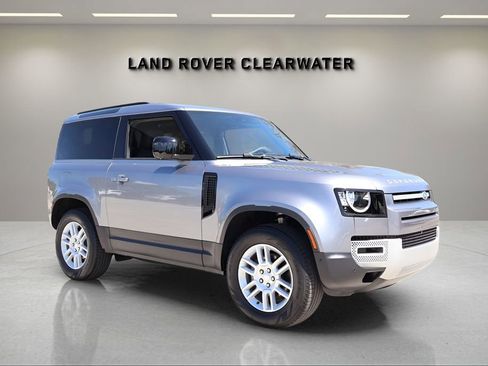 Used 2023 Land Rover Defender 90 S image 6