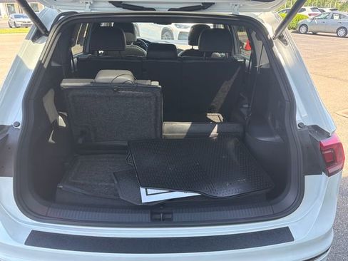 Certified 2024 Volkswagen Tiguan SE R-Line FWD image 14
