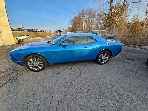 Used 2023 Dodge Challenger SXT w/ Cold Weather Group image 3