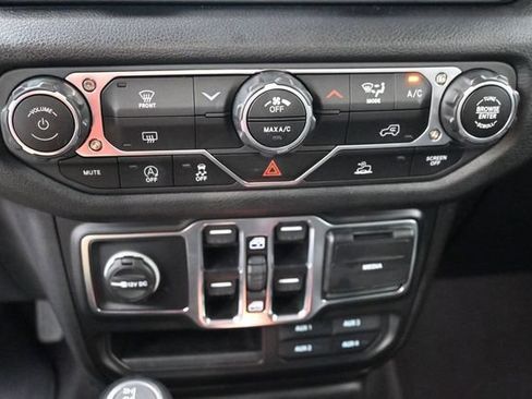 Used 2025 Jeep Gladiator Sport AWD/4WD image 24