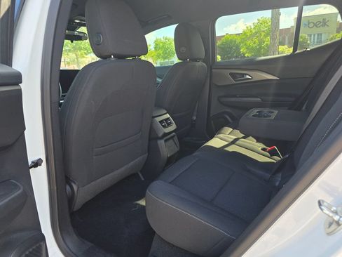Used 2025 Chevrolet Equinox EV LT FWD image 30
