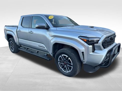 Certified 2024 Toyota Tacoma TRD Sport w/ TRD Sport Upgrade Package image 7