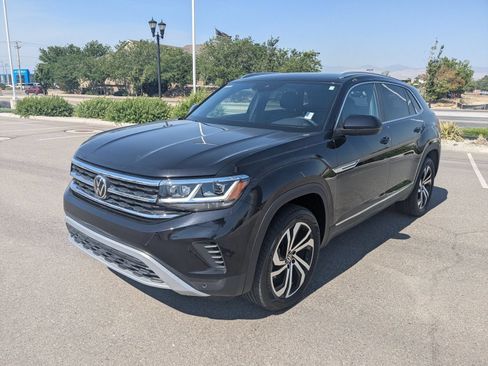 Used 2023 Volkswagen Atlas Cross Sport SEL AWD/4WD image 7