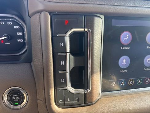 Used 2021 GMC Yukon Denali w/ LPO, Illumination Package AWD/4WD image 6