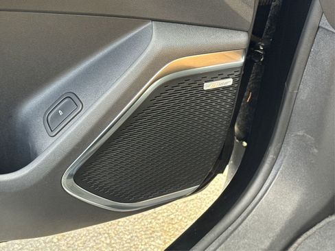 Used 2024 GMC Acadia Elevation w/ Trailering Package image 37