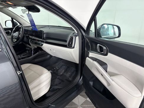Used 2025 Kia Sorento S AWD/4WD image 34