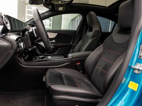 Used 2024 Mercedes-Benz CLA 250 image 8