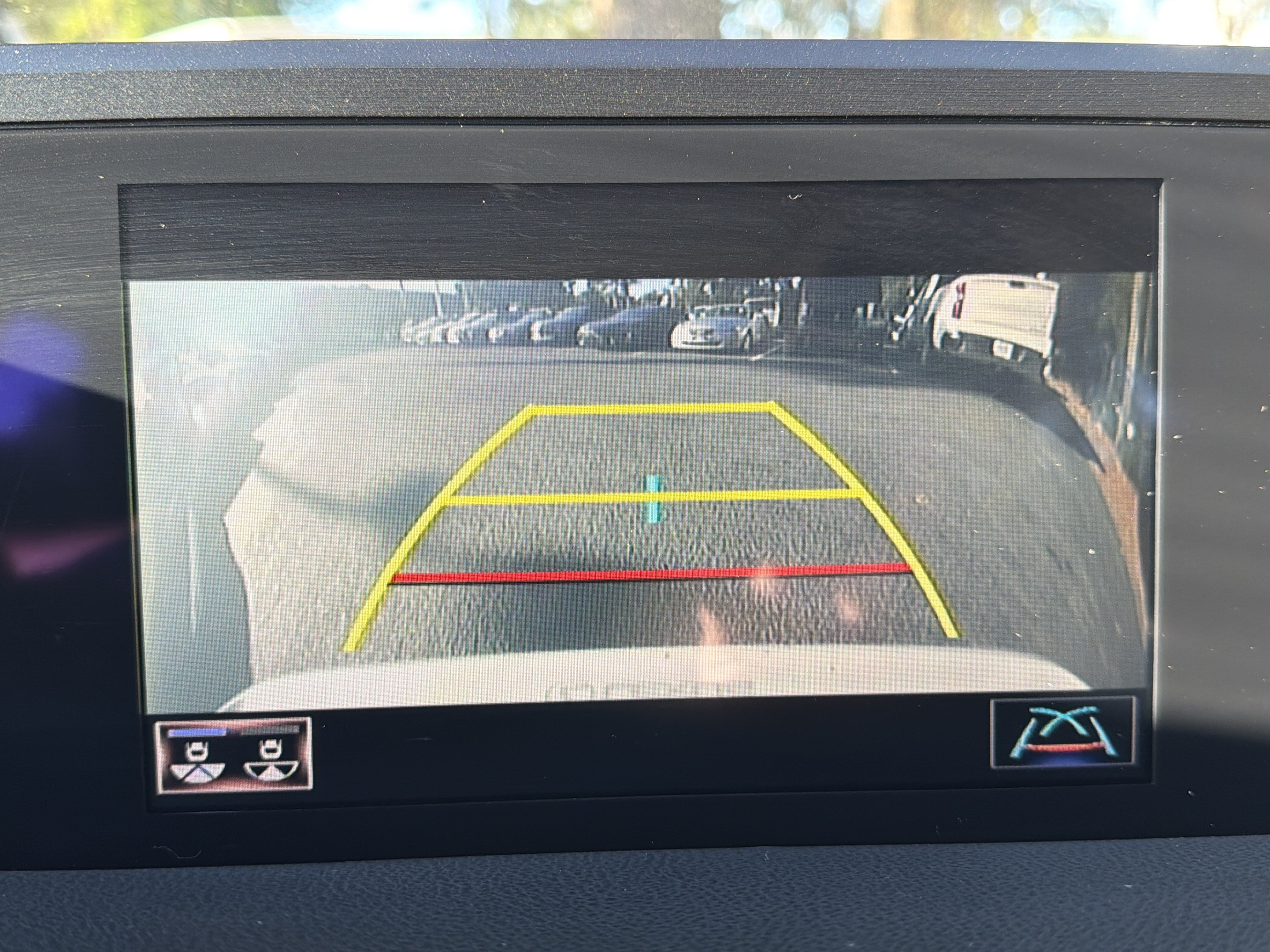 Certified 2020 Lexus ES 300h w/ Premium Package FWD image 25