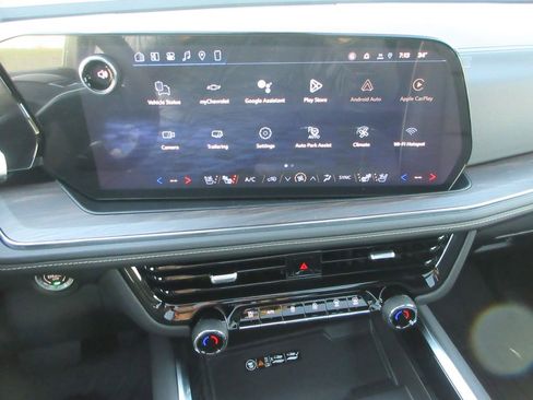 New 2026 Chevrolet Suburban Premier w/ Sun And Tow Package image 33