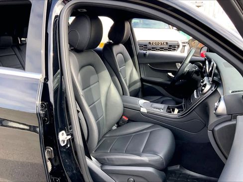 Used 2022 Mercedes-Benz GLC 300 4MATIC image 8