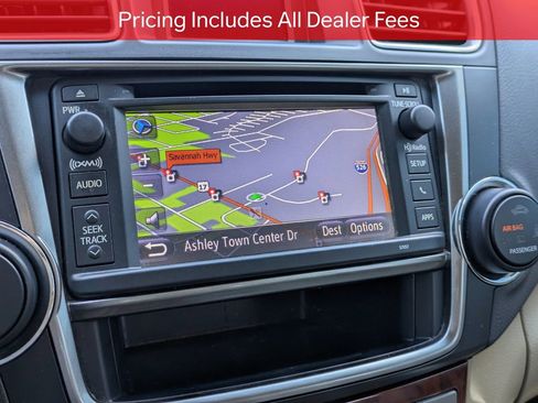 Used 2013 Toyota Highlander Limited FWD image 24