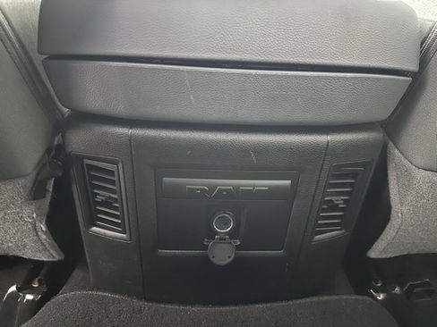 Used 2018 RAM 1500 Big Horn image 18