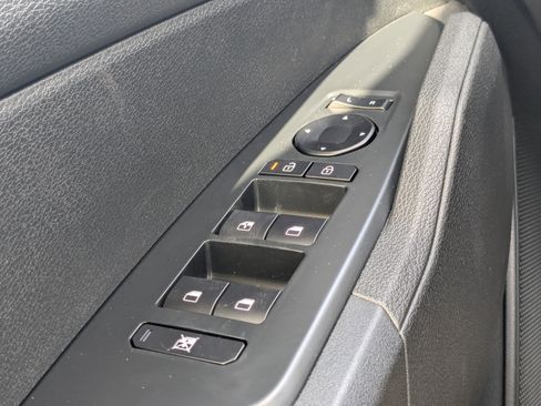 New 2026 Kia Sportage LX FWD image 36