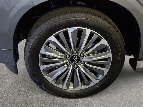 Certified 2026 INFINITI QX80 Luxe w/ Cargo Package AWD/4WD image 8
