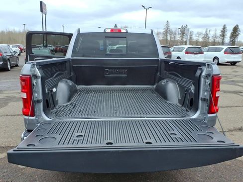 Used 2025 RAM 1500 Big Horn AWD/4WD image 14