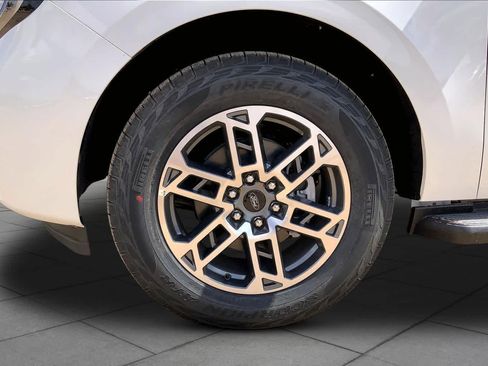 New 2026 Ford Expedition Active AWD/4WD image 11