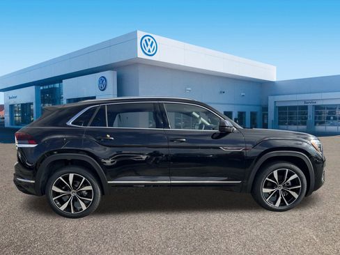 New 2026 Volkswagen Atlas Cross Sport SEL Premium R-Line image 8