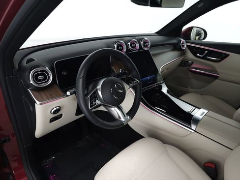 Certified 2026 Mercedes-Benz GLC 300 4MATIC image 9