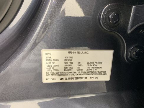Used 2022 Tesla Model Y Long Range AWD/4WD image 12
