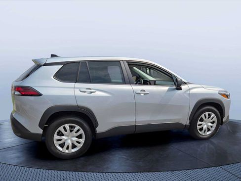 Used 2026 Toyota Corolla Cross L FWD image 3