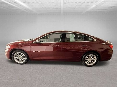 Used 2016 Chevrolet Malibu LT FWD image 4