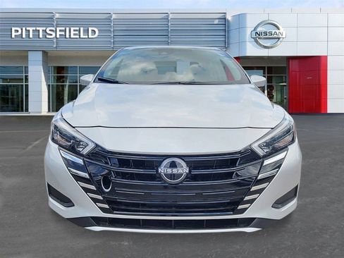 New 2025 Nissan Versa SV image 8