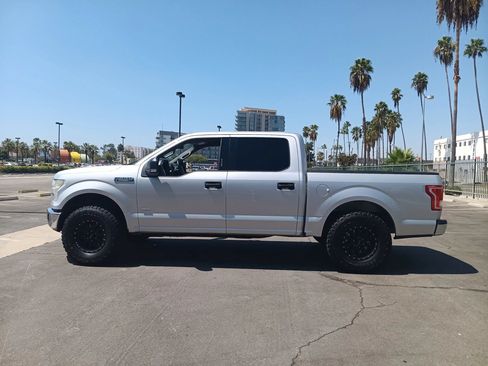 Used 2015 Ford F150 XLT w/ Equipment Group 301A Mid RWD image 5