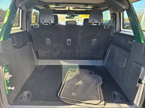 Used 2025 Ford Bronco Badlands image 7