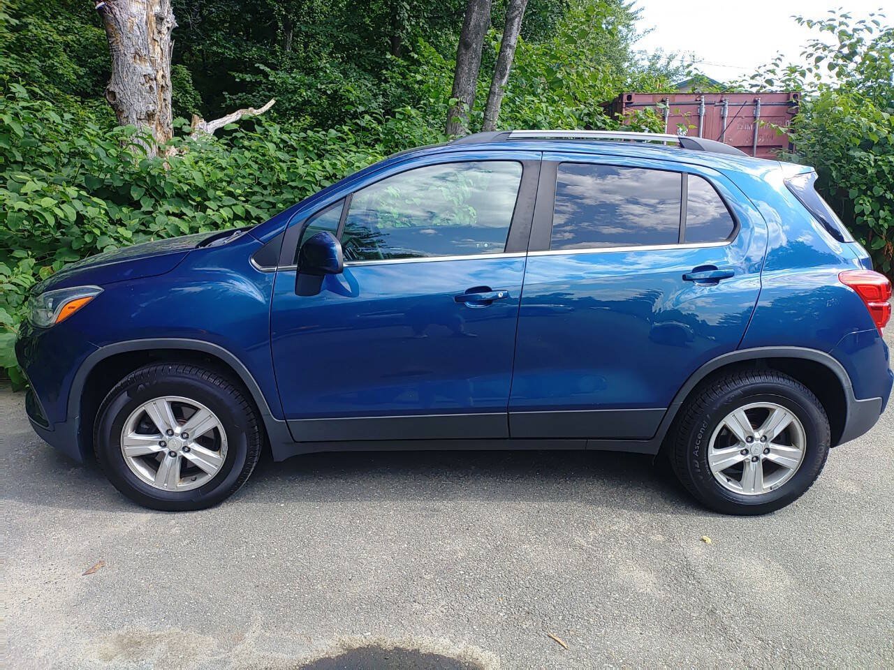 Used 2019 Chevrolet Trax LT AWD/4WD image 1