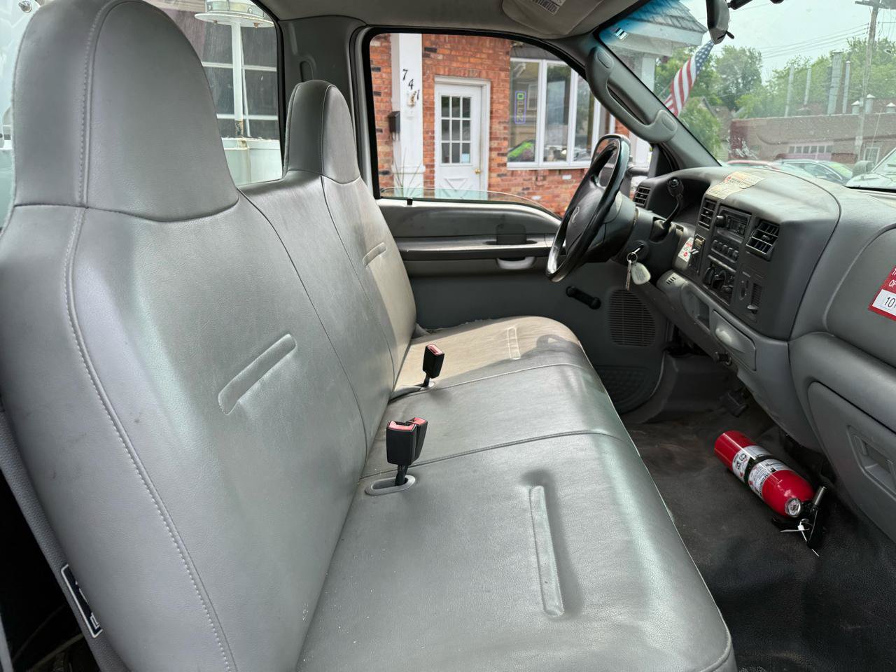 Used 2003 Ford F550 2WD Regular Cab Super Duty image 17
