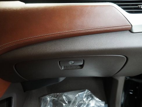 Used 2020 Chevrolet Suburban Premier image 43