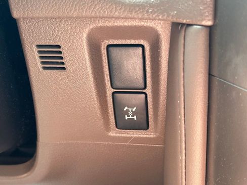 Used 2016 Lexus GX 460 AWD/4WD image 32