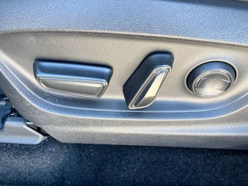 Used 2025 Toyota Crown Platinum image 11