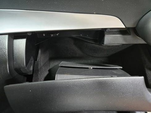 Used 2017 Mercedes-Benz C 300 4MATIC Sedan image 57