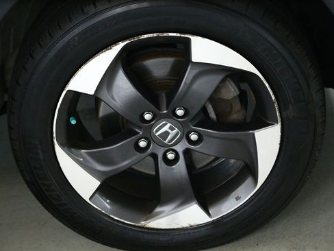 Used 2018 Honda HR-V EX image 10