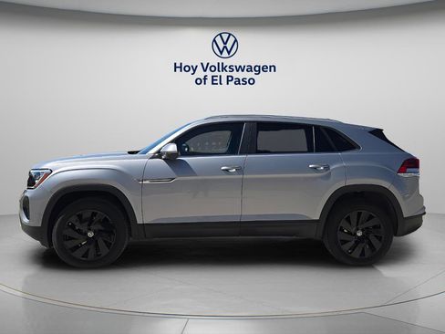 New 2026 Volkswagen Atlas Cross Sport SE FWD image 5