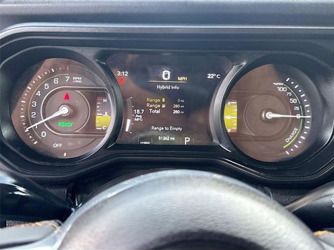 Used 2024 Jeep Wrangler Unlimited Sahara AWD/4WD image 12