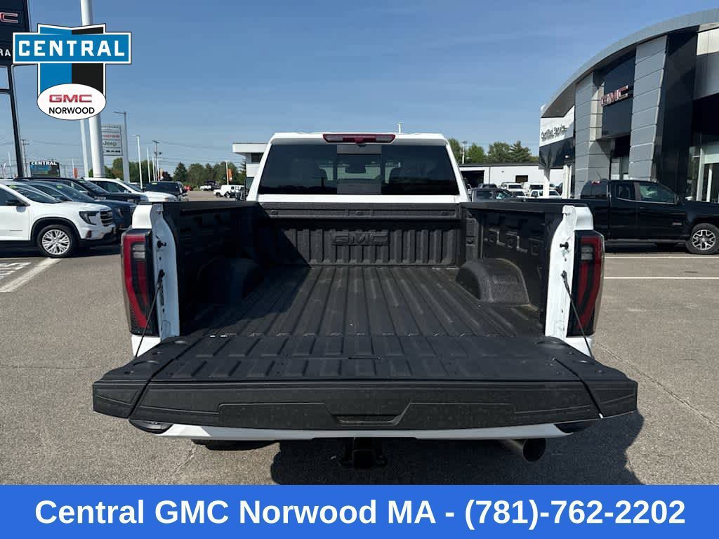 New 2026 GMC Sierra 2500 AT4 w/ AT4 Preferred Package AWD/4WD image 12