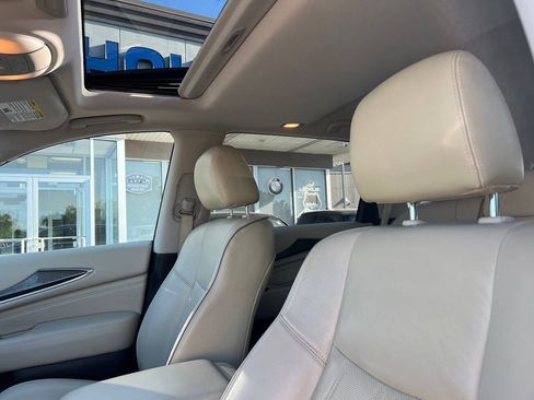 Used 2018 INFINITI QX60 Luxe w/ Premium Plus Package AWD/4WD image 18