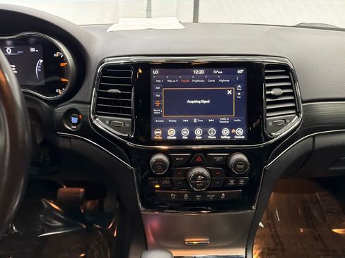 Used 2019 Jeep Grand Cherokee Limited image 28