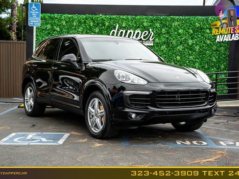 Used 2018 Porsche Cayenne Platinum Edition w/ Premium Package AWD/4WD image 3