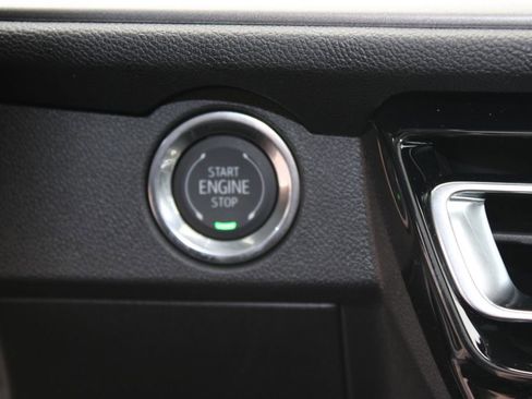 New 2026 Chevrolet Traverse LT w/ Sun and Wheel Package image 37