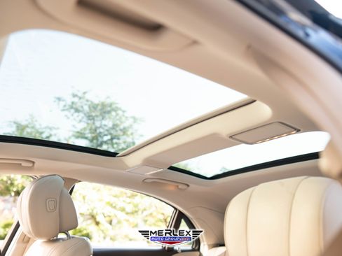 Used 2020 Mercedes-Benz S 560 4MATIC Sedan w/ Premium Package image 42