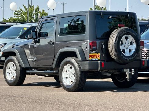 Used 2017 Jeep Wrangler Sport w/ Quick Order Package 24S AWD/4WD image 5