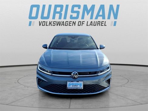 Used 2025 Volkswagen Jetta S image 6