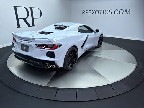 Used 2022 Chevrolet Corvette Stingray Preferred Conv w/ Z51 Performance Package RWD image 13