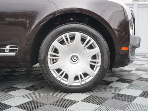 Used 2011 Bentley Mulsanne image 91