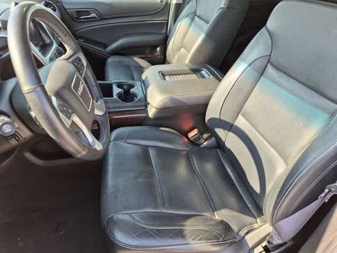 Used 2017 GMC Yukon SLT w/ Open Road Package AWD/4WD image 16