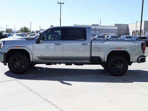 New 2026 GMC Sierra 3500 AT4 w/ Technology Package AWD/4WD image 3