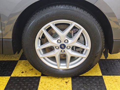 Used 2021 Ford Edge SEL w/ Cargo Accessory Package image 9